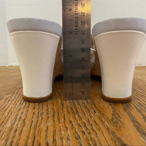 Rockport White Thong Sandal Wedges - Picture 4 of 9